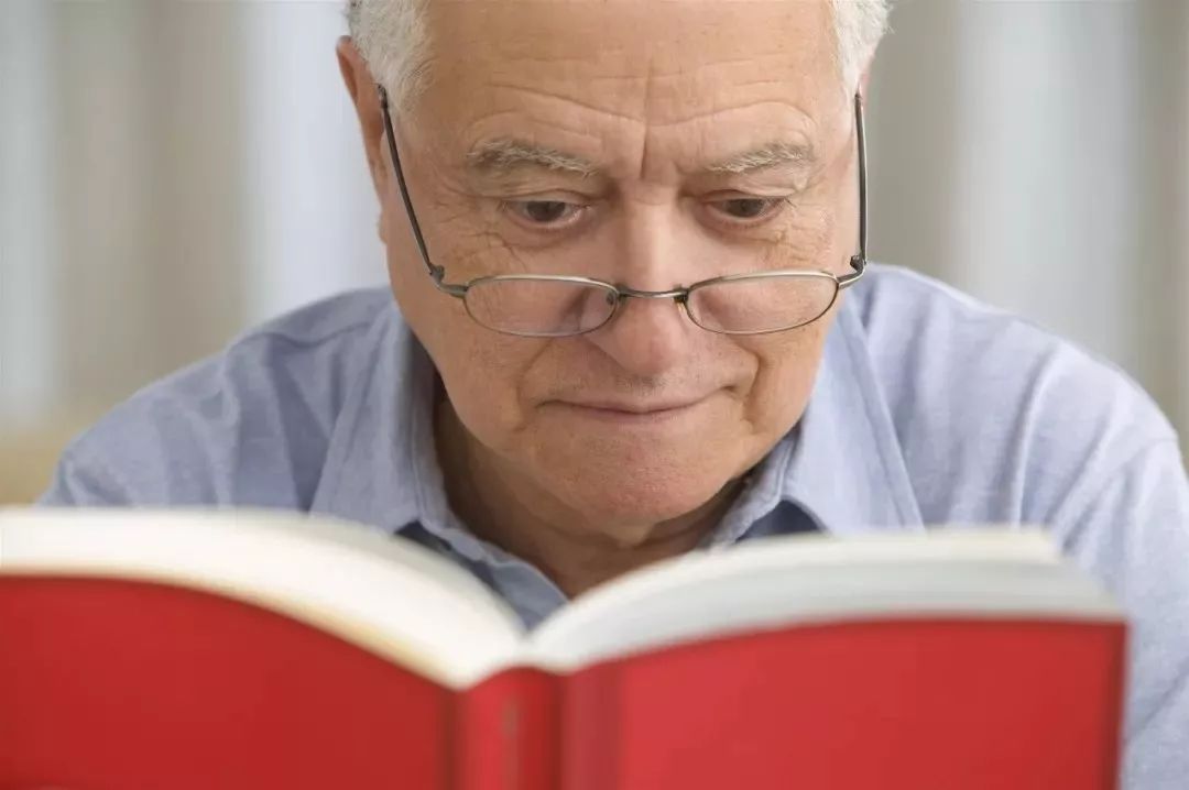 “年輕時(shí)近視，歲數(shù)大了不會老花”是真的嗎?