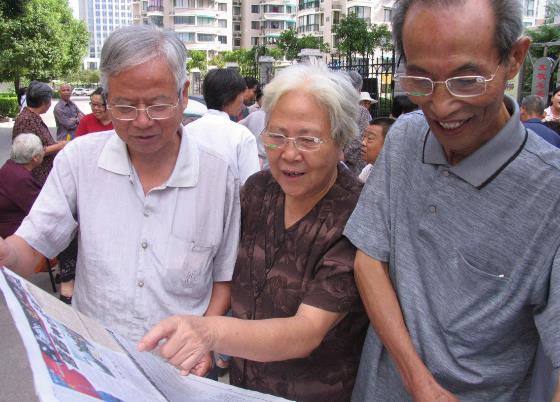 父母們買“地?cái)們豪匣ㄧR”，能戴嗎！